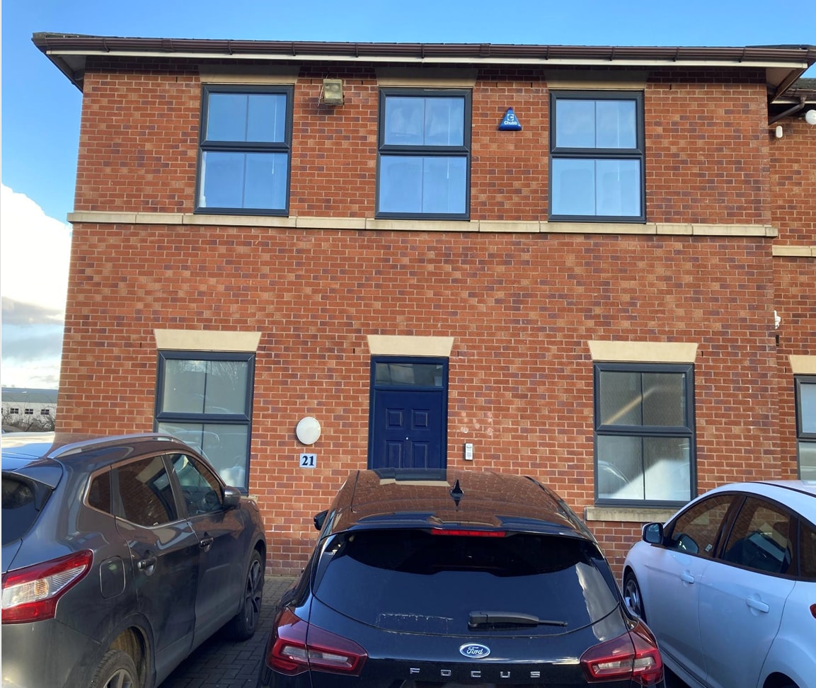 21 Gander Ln, Barlborough to rent Building Photo- Image 1 of 3