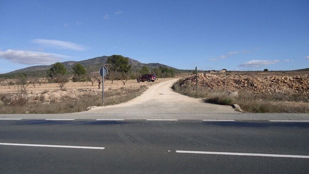 Land in Yecla, Murcia for sale - Primary Photo - Image 2 of 48