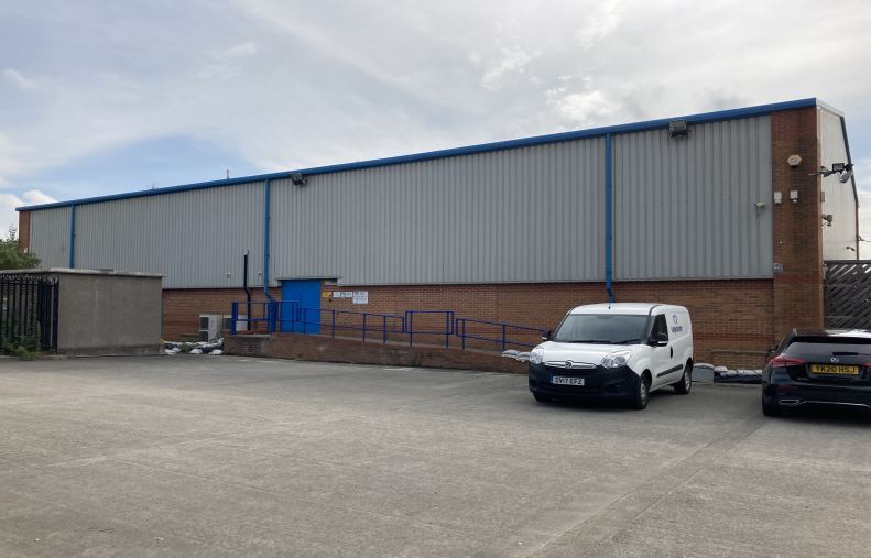 Gibraltar Island Rd, Leeds for sale - Primary Photo - Image 1 of 1