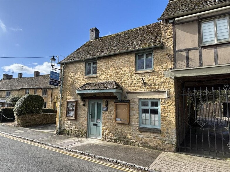 Victoria Street, Bourton On The Water to rent - Building Photo - Image 2 of 2