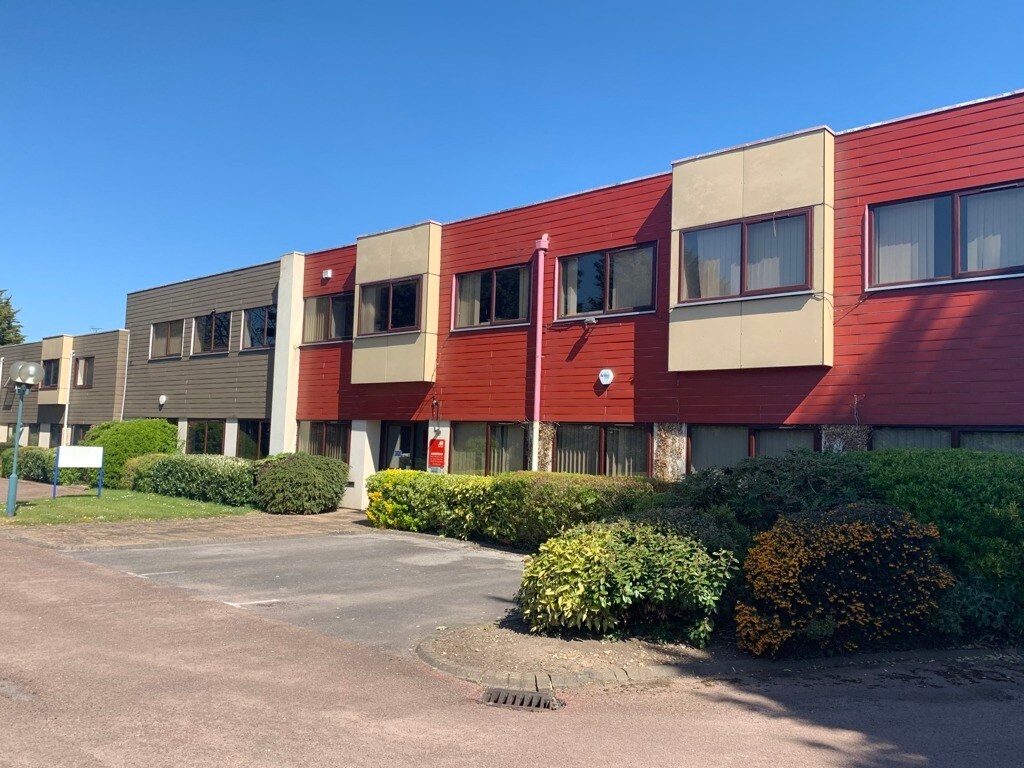 Holyport Rd, Maidenhead for sale Primary Photo- Image 1 of 1