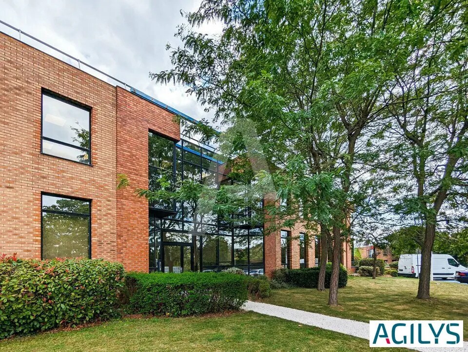 Office in Massy to rent Building Photo- Image 1 of 13