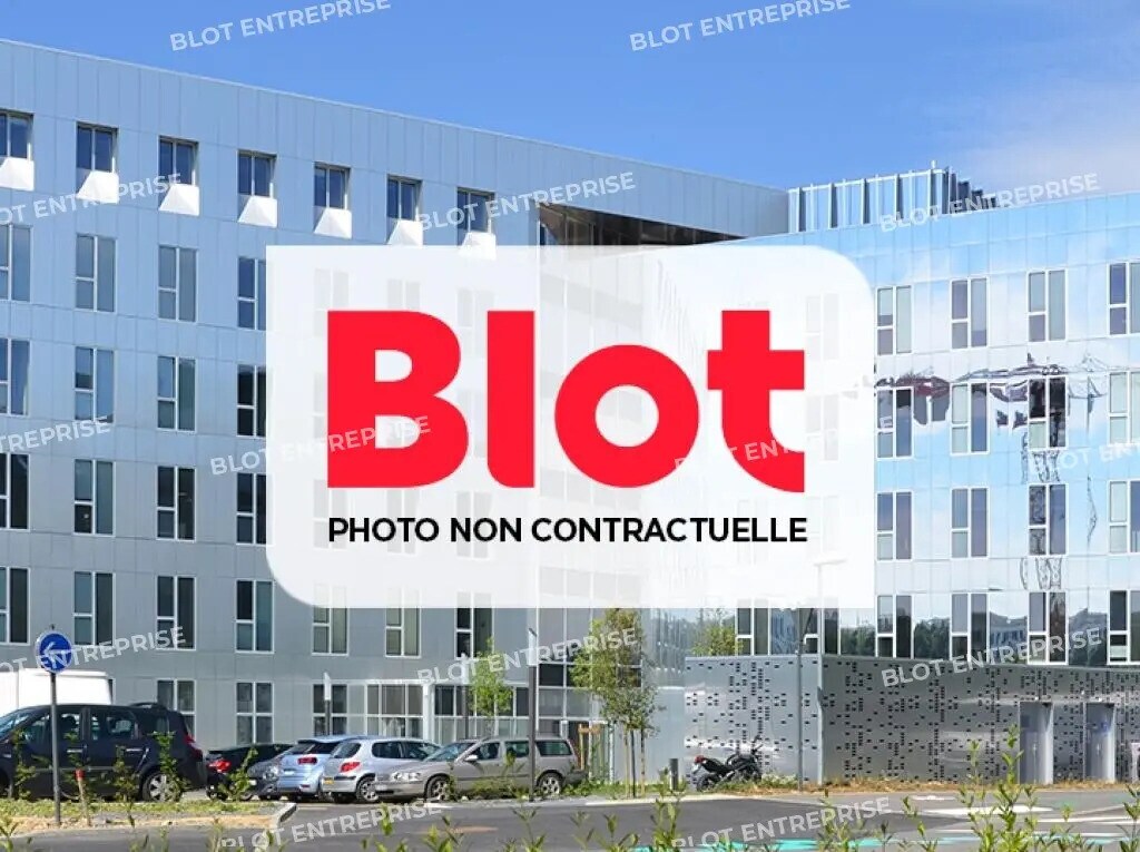 Location Bureaux 586 m² - Photo 1