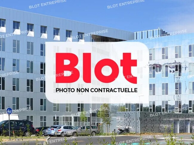 Location Bureaux 586 m²