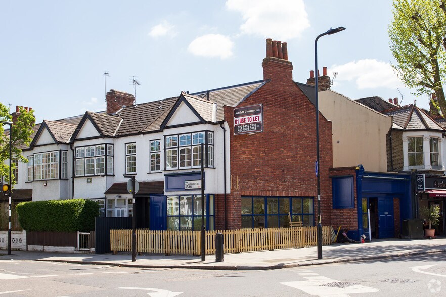 199 Southfield Rd, London for sale - Primary Photo - Image 1 of 1