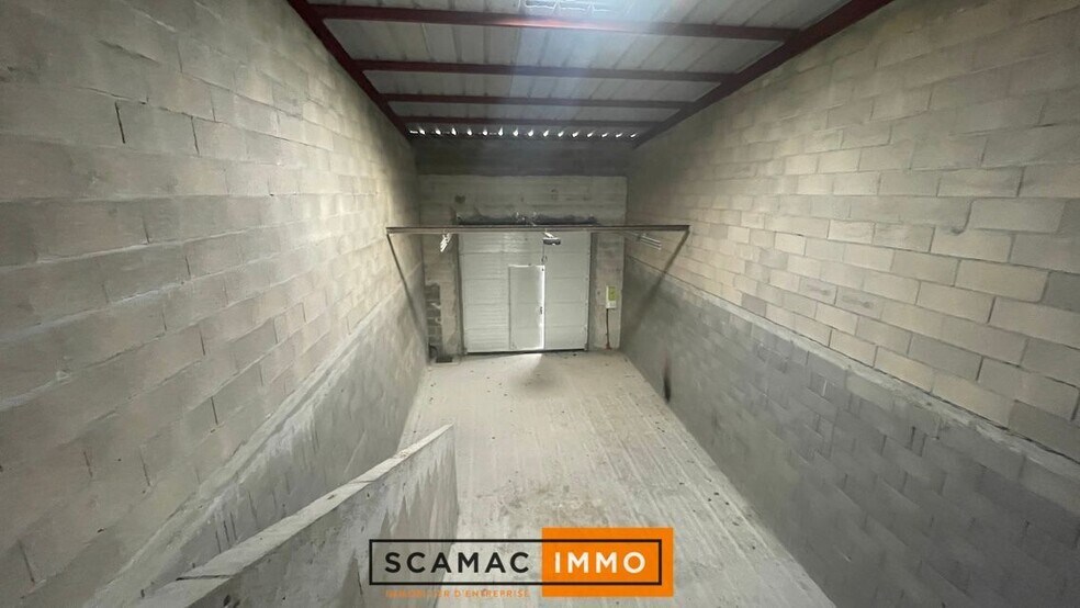 Industrial in Saint-Chéron to rent - Interior Photo - Image 3 of 5