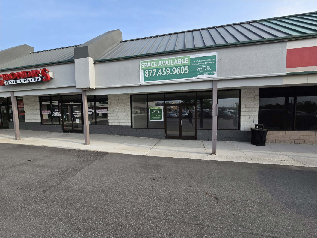 4208 E Blue Grass Rd, Mount Pleasant, MI to rent Interior Photo- Image 1 of 5