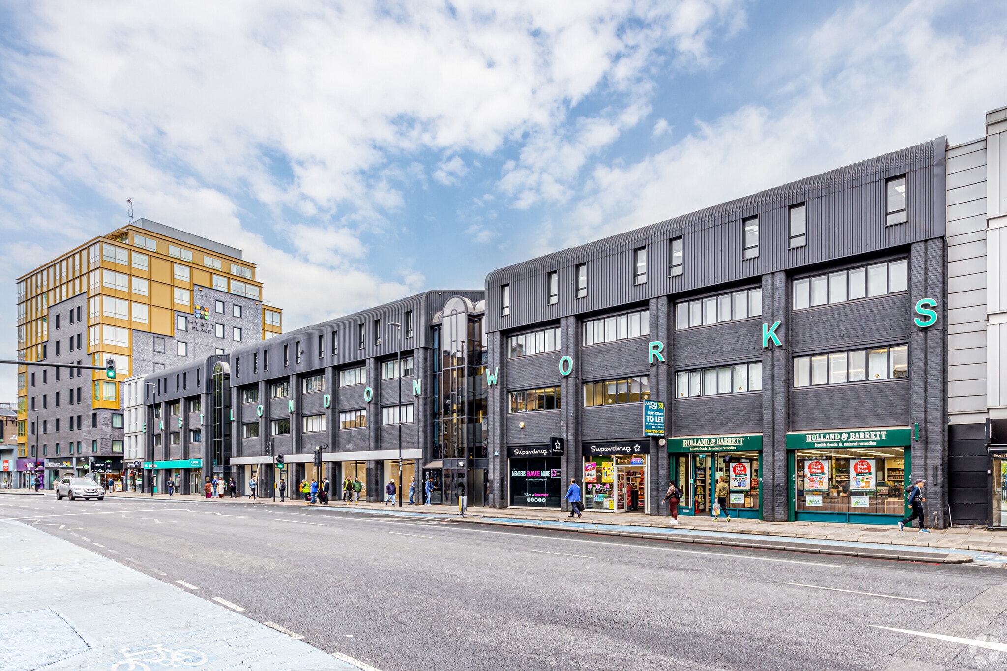 65-75 Whitechapel Rd, London to rent Building Photo- Image 1 of 21