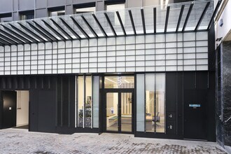 5 Swallow Pl, London to rent Building Photo- Image 2 of 6