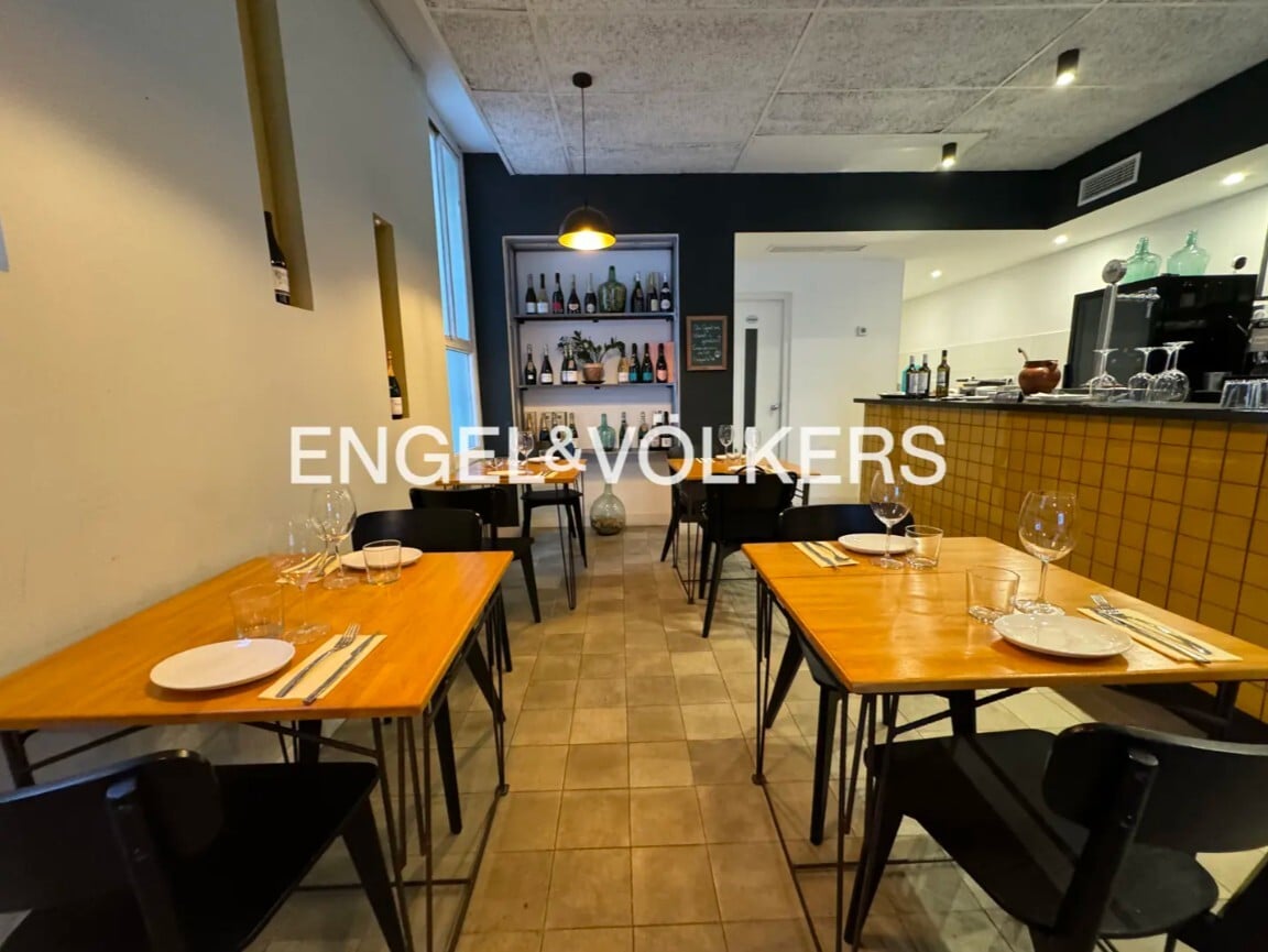 Retail in Barcelona, Barcelona to rent Interior Photo- Image 1 of 5