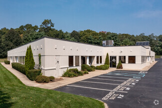 More details for 201 Moreland Rd, Hauppauge, NY - Office for Rent