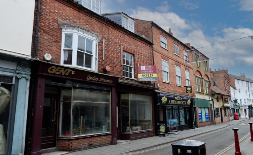 41 & 42 Stodman St, Newark to rent Primary Photo- Image 1 of 2