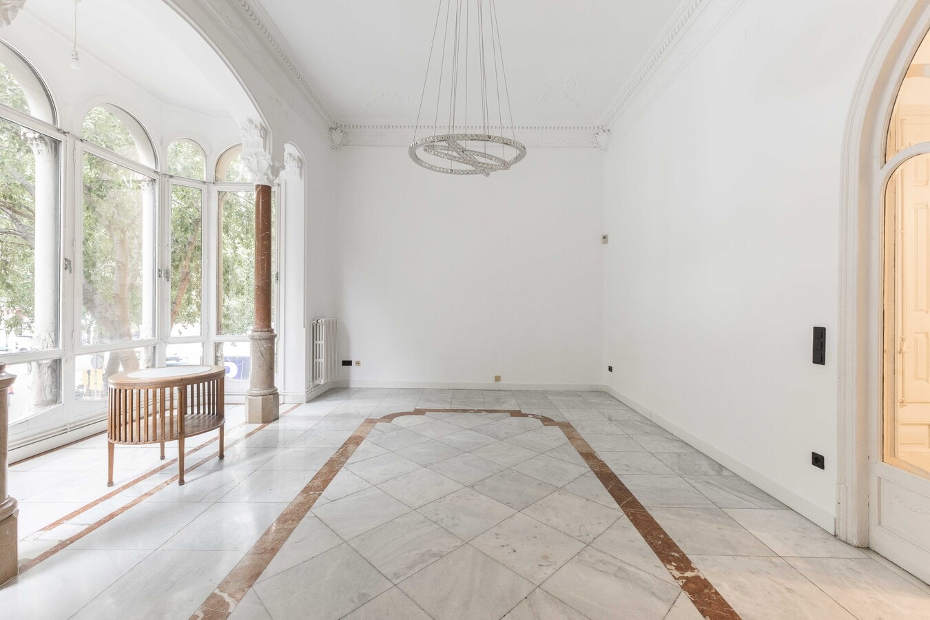 Barcelona, BAR 08025 - Unit 1 -  - Interior Photo - Image 1 of 26