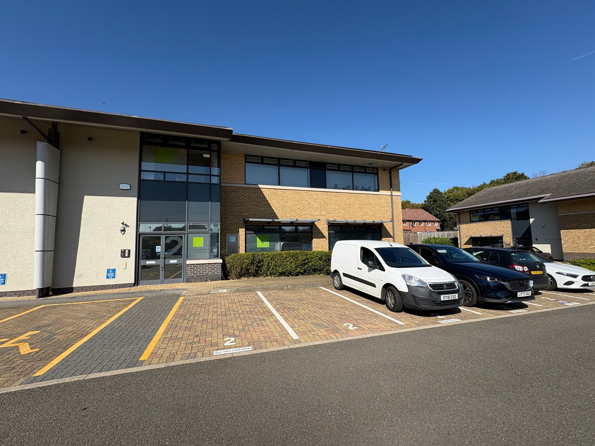 Conqueror Ct, Sittingbourne to rent Building Photo- Image 1 of 6