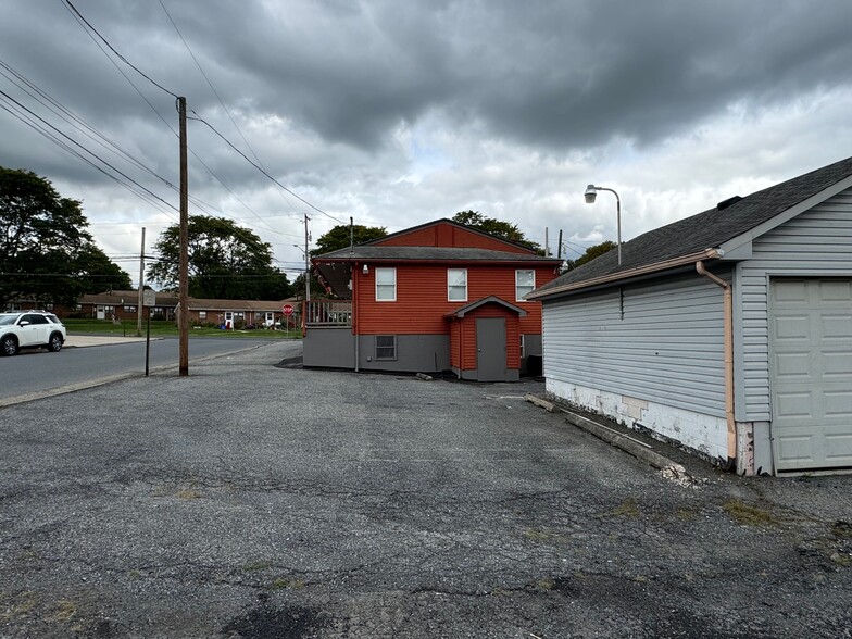 954 Pembroke Rd, Bethlehem, PA for sale - Building Photo - Image 2 of 35