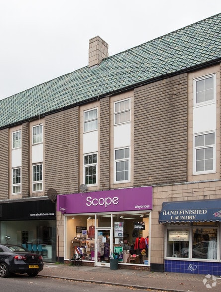 33 Queens Rd, Weybridge for sale - Primary Photo - Image 1 of 1