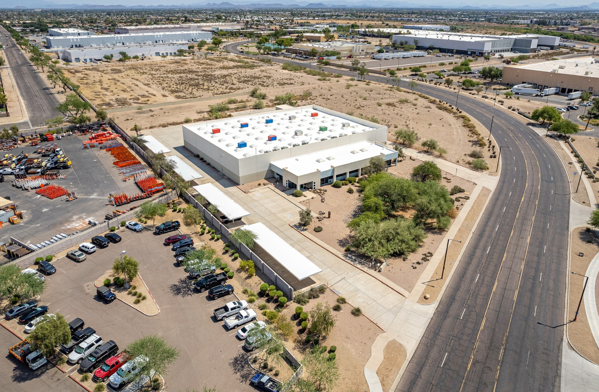 7400 N Glen Harbor Blvd, Glendale, AZ for sale Building Photo- Image 1 of 7