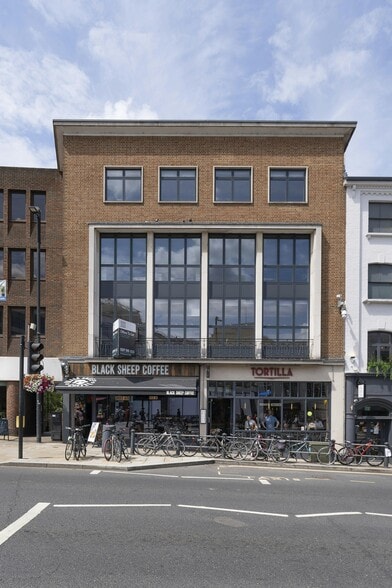 Kew Rd, Richmond to rent - Building Photo - Image 1 of 9