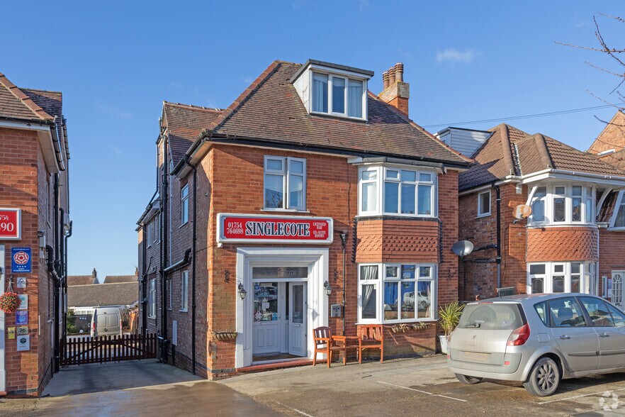 34 Drummond Rd, Skegness, PE25 3EB UK