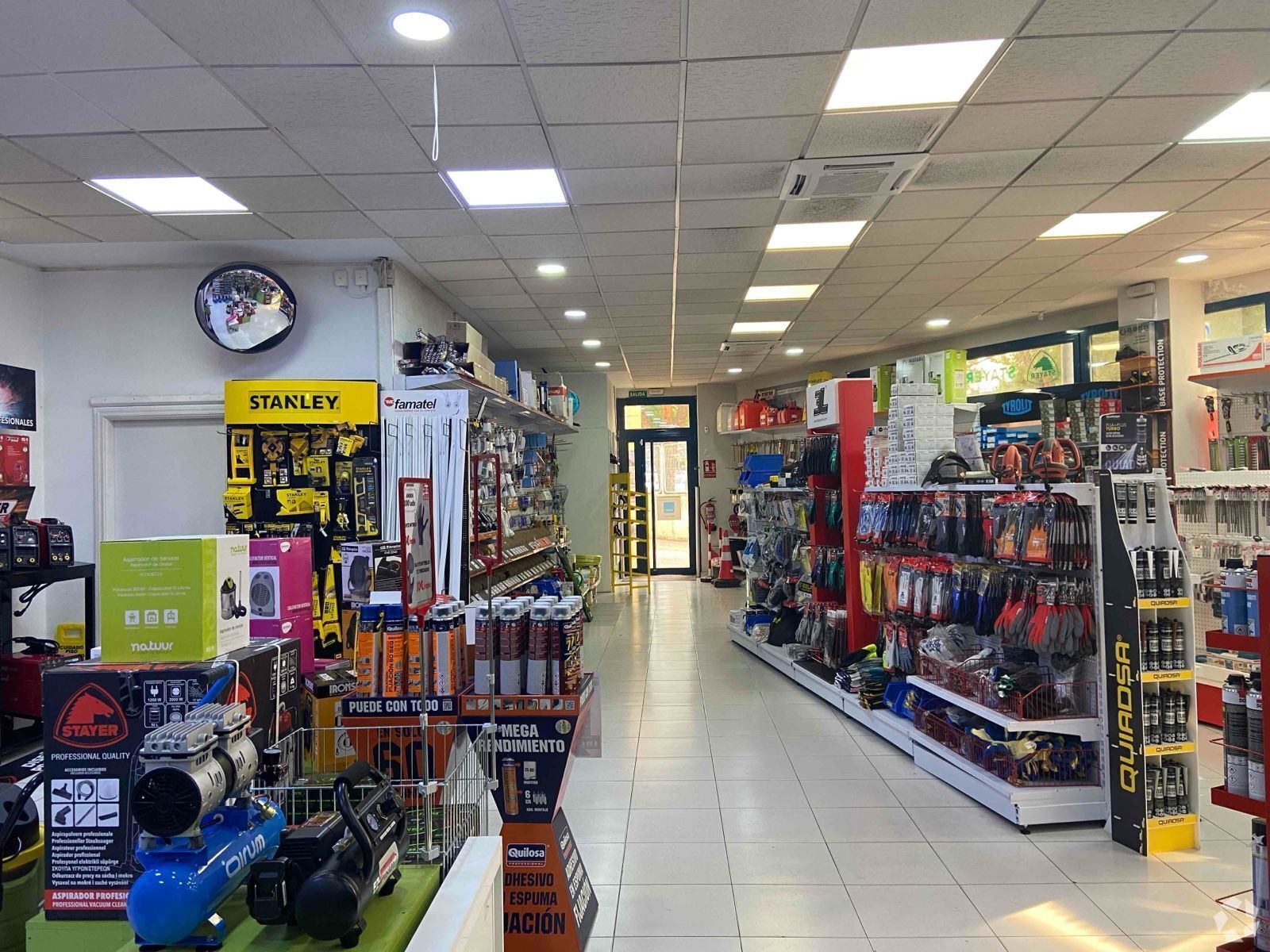 Retail in Alcobendas, Madrid to rent Interior Photo- Image 1 of 2