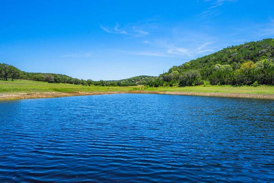 5081 Bandera Hwy, Camp Verde, TX for sale - Building Photo - Image 3 of 60