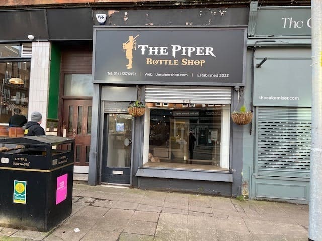 301-309 Crow Rd, Glasgow to rent Building Photo- Image 1 of 3