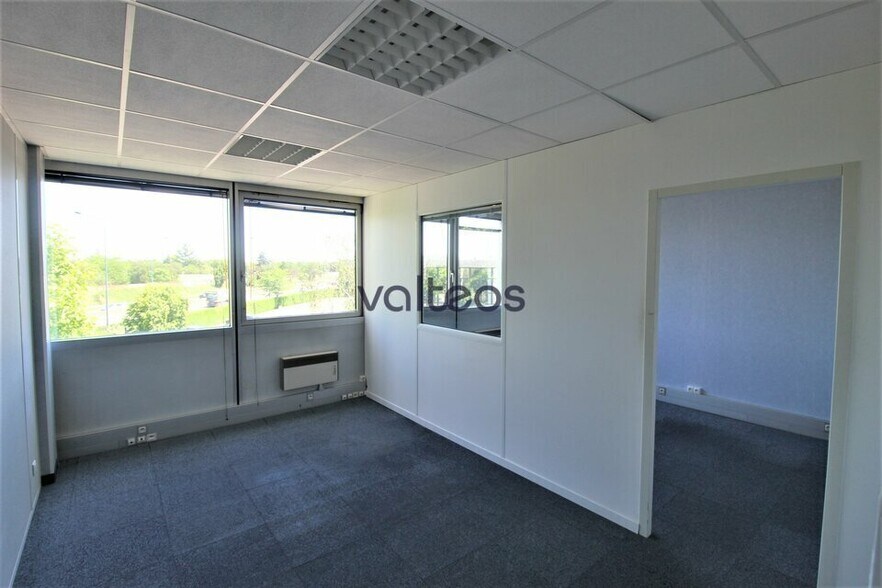 5 Avenue Albert Durand, Blagnac to rent - Interior Photo - Image 3 of 23