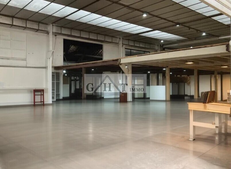 Office in Villenoy to rent - Interior Photo - Image 2 of 3