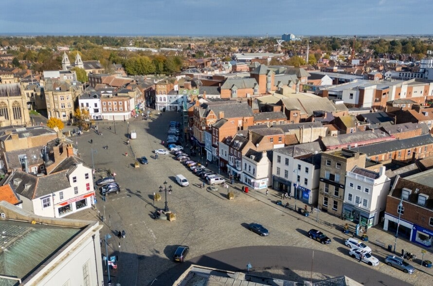 21 Market Pl, Boston to rent - Aerial - Image 3 of 6