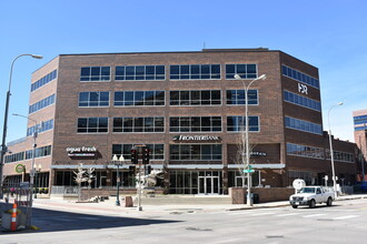 101 S Phillips Ave, Sioux Falls, SD for rent Building Photo- Image 1 of 14