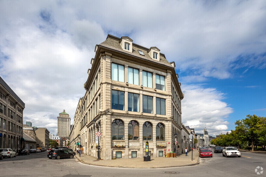 329 Rue de la Commune O, Montréal, QC for sale - Building Photo - Image 1 of 1