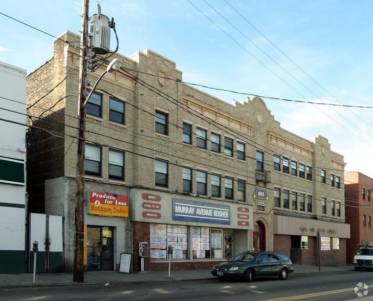 1918 Murray Ave, Pittsburgh, PA for rent - Building Photo - Image 2 of 4