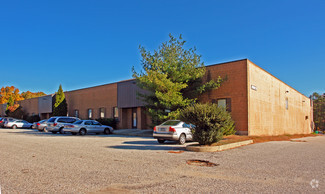 More details for 301-321 Pinedge Dr, Berlin, NJ - Light Industrial for Rent