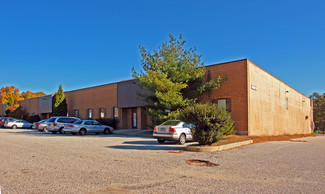 More details for 301-321 Pinedge Dr, Berlin, NJ - Light Industrial for Rent