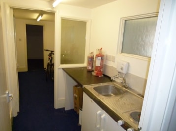 44-44A Mill St, Kidderminster to rent - Interior Photo - Image 3 of 20