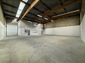 Light Industrial in Emerainville to rent Interior Photo- Image 1 of 8