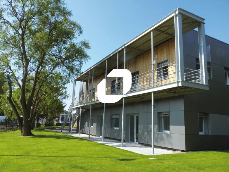 Rue De La Ladrie, Villeneuve-d'Ascq to rent - Building Photo - Image 1 of 8