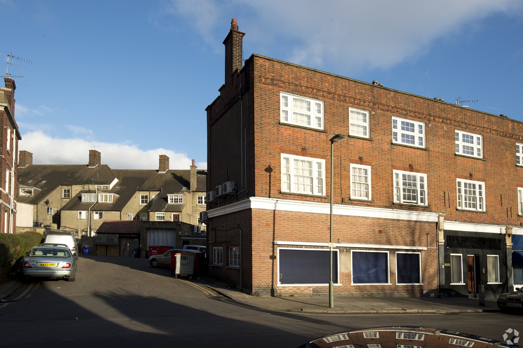 1 Finchley Rd, London for sale Primary Photo- Image 1 of 1