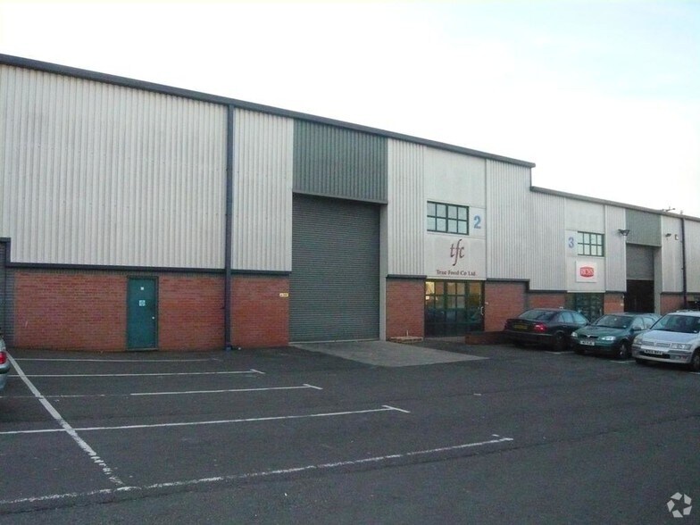 Newgate Ln, Fareham, PO14 1TL UK