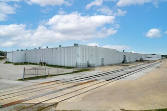 More details for 301-333 Rock Industrial Park Dr, Bridgeton, MO - Industrial for Rent