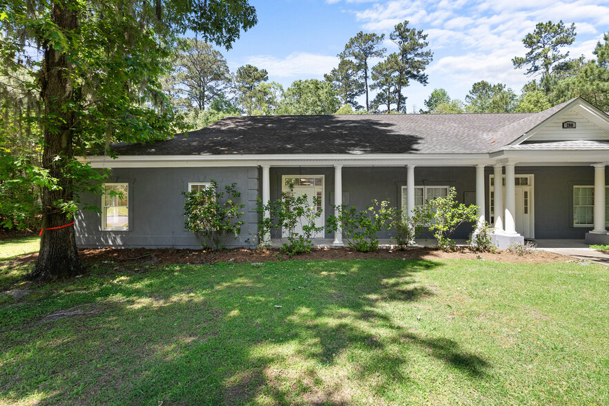 1481 Dean Forest Rd, Savannah, GA for rent - Building Photo - Image 2 of 21