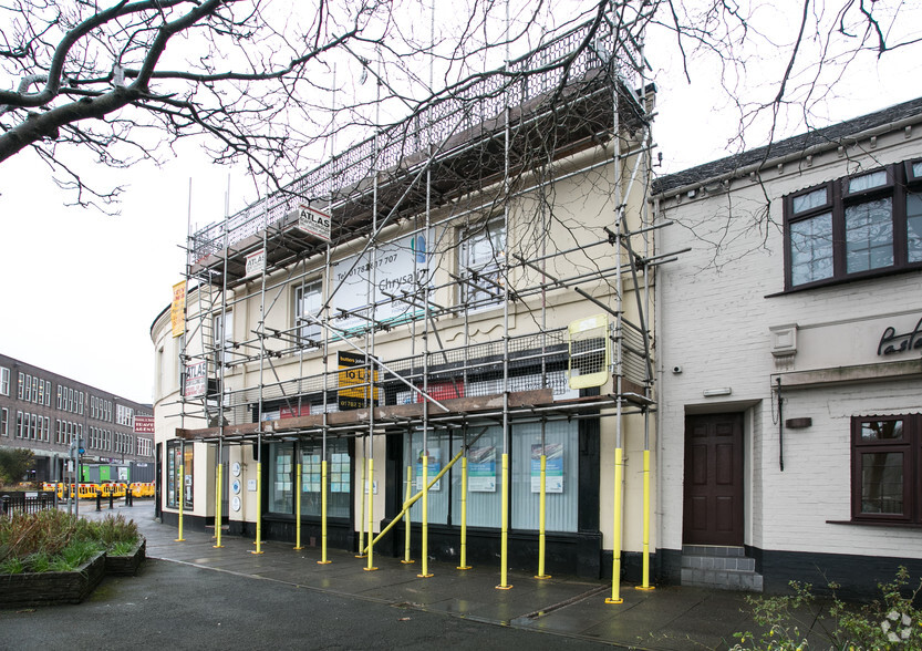 121-123 High St, Newcastle Under Lyme for rent - Building Photo - Image 2 of 4