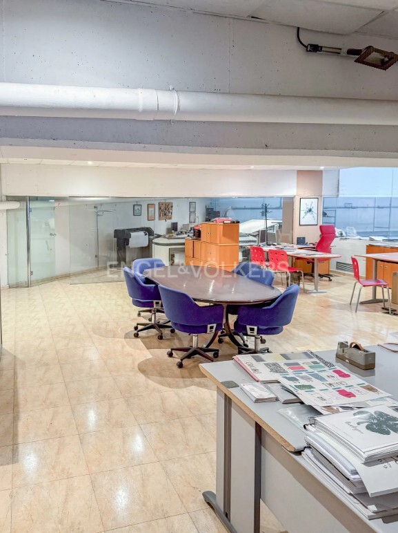 Mataró, BAR 08302 - Unit 1 - - Interior Photo - Image 1 of 6