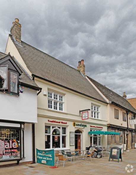 3 Cumbergate, Peterborough to rent - Primary Photo - Image 1 of 2