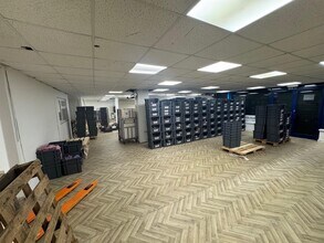 3-6 Pengam Rd, Blackwood to rent Interior Photo- Image 2 of 5