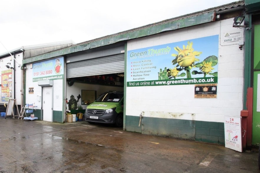 Chester Rd, Wirral for sale - Primary Photo - Image 1 of 1