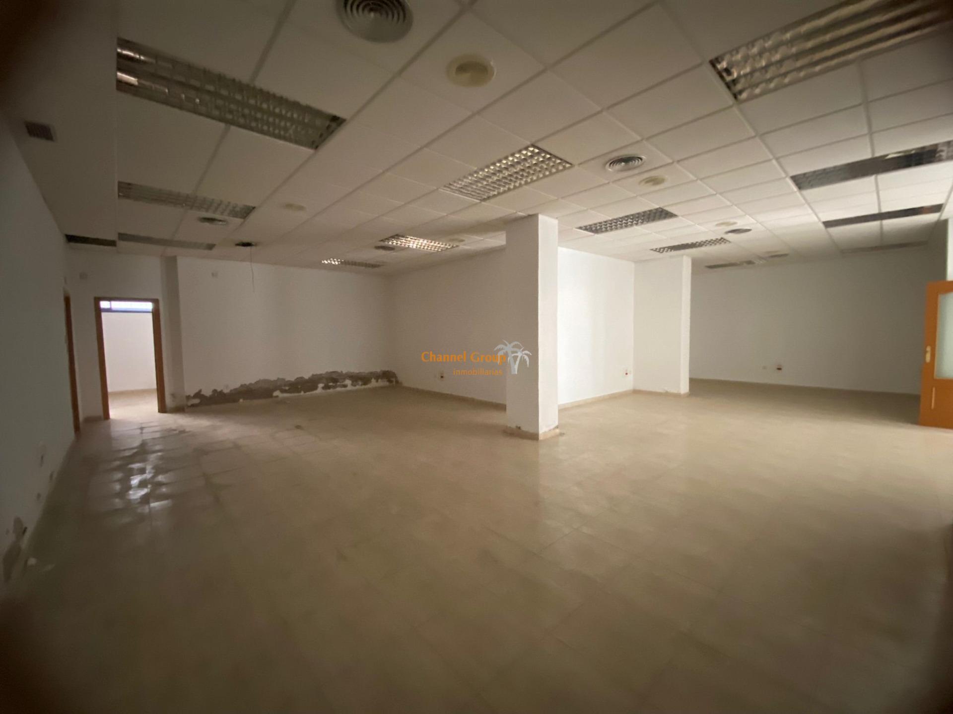 Retail in Orihuela to rent Building Photo- Image 1 of 9