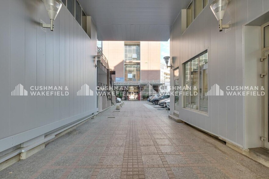 Office in Boulogne-Billancourt to rent - Building Photo - Image 3 of 12