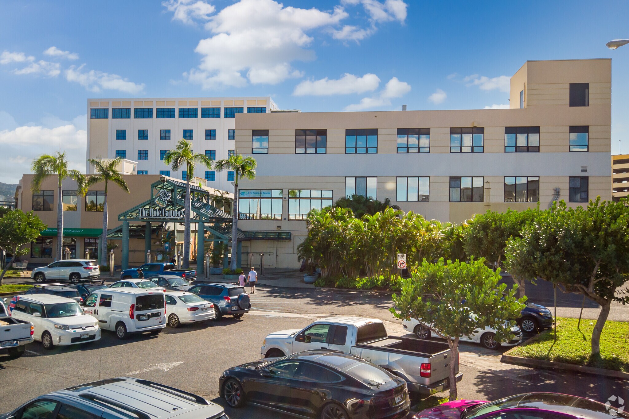 650 Iwilei Rd, Honolulu, HI to rent Building Photo- Image 1 of 8