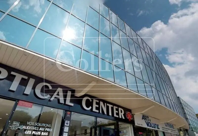 Office in Marseille to rent Building Photo- Image 1 of 9